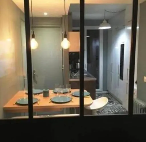 La Cathédrale - Vue Sur Seine