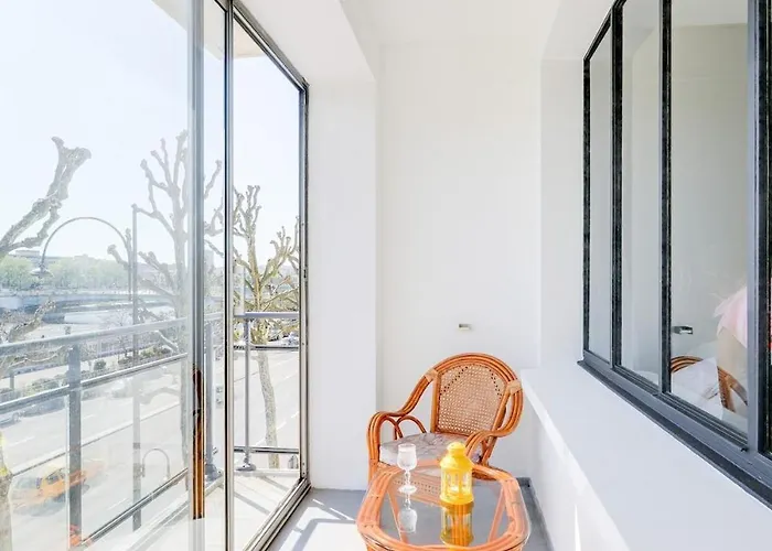 La Cathédrale - Vue Sur Seine